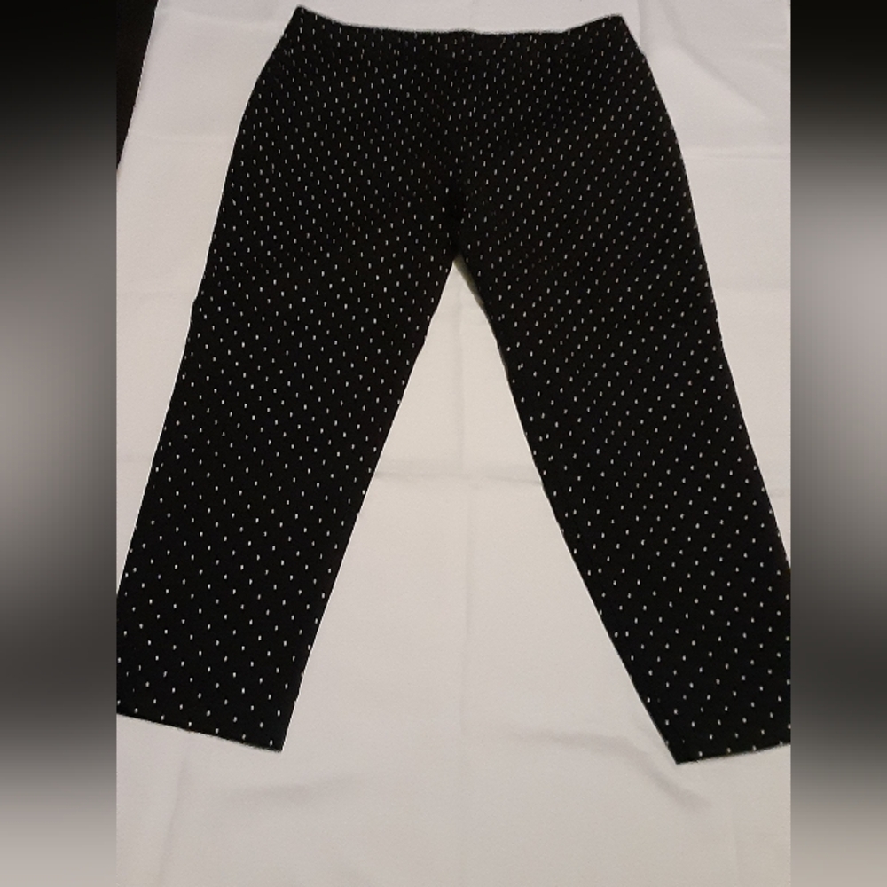 ♥️3/$15 Liz Claiborne Size16 Women's Black Polka Dot Pants